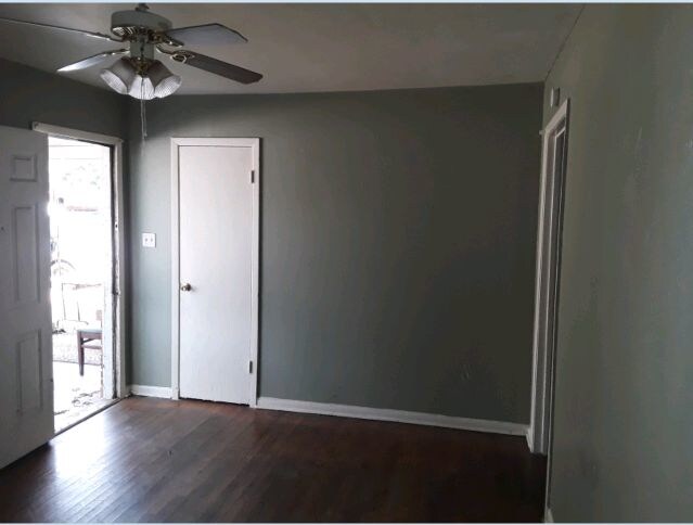1920 Lyle Ave-Unit -B in Waco, TX - Foto de edificio - Building Photo