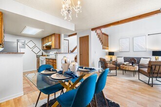 942 S Walden St in Aurora, CO - Building Photo - Building Photo