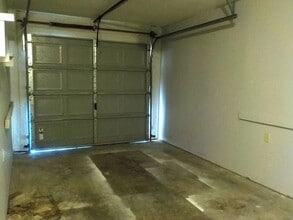 121 Danville Dr in Leesburg, GA - Building Photo - Building Photo