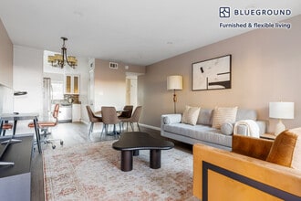 710 Laurel Ave in San Mateo, CA - Foto de edificio - Building Photo