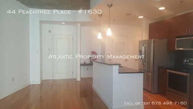 44 Peachtree Pl NW in Atlanta, GA - Building Photo - Building Photo