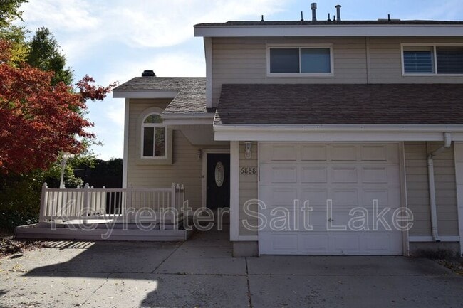 6888 Hillside Village Cir in Cottonwood Heights, UT - Building Photo - Building Photo