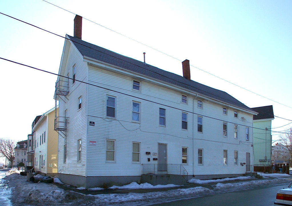 270-280 Fifth St in Fall River, MA - Building Photo