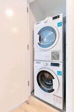 1418 30th Ave, Unit 2 in Astoria, NY - Building Photo - Building Photo