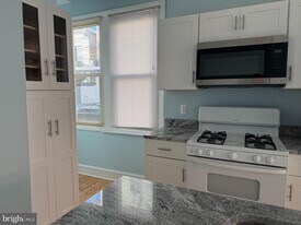 2620 Brown St in Philadelphia, PA - Building Photo