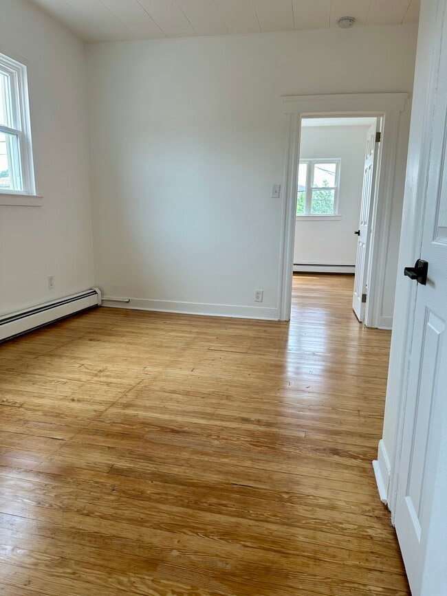 307 Amity St, Unit amity in Elizabeth, NJ - Foto de edificio - Building Photo
