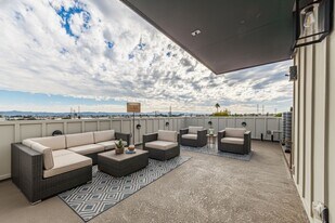 11841 Runnymede St in Los Angeles, CA - Building Photo