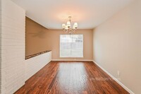 1810 Westmeadow Dr in Houston, TX - Building Photo - Building Photo