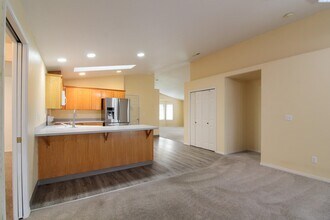 8215 Camano Dr in Pasco, WA - Building Photo - Building Photo