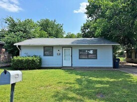 1229 35th St in Wichita Falls, TX - Building Photo