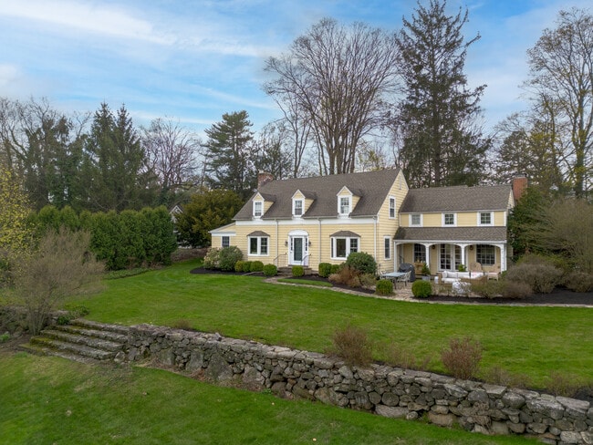 property at 3 Holmewood Ln