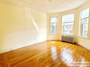 124 Peterborough St in Boston, MA - Building Photo - Building Photo
