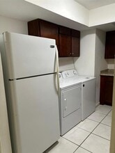2148 NW 57th Ave, Unit 14e in Lauderhill, FL - Foto de edificio - Building Photo