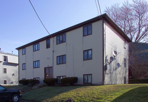 124 Ash St in Fall River, MA - Building Photo