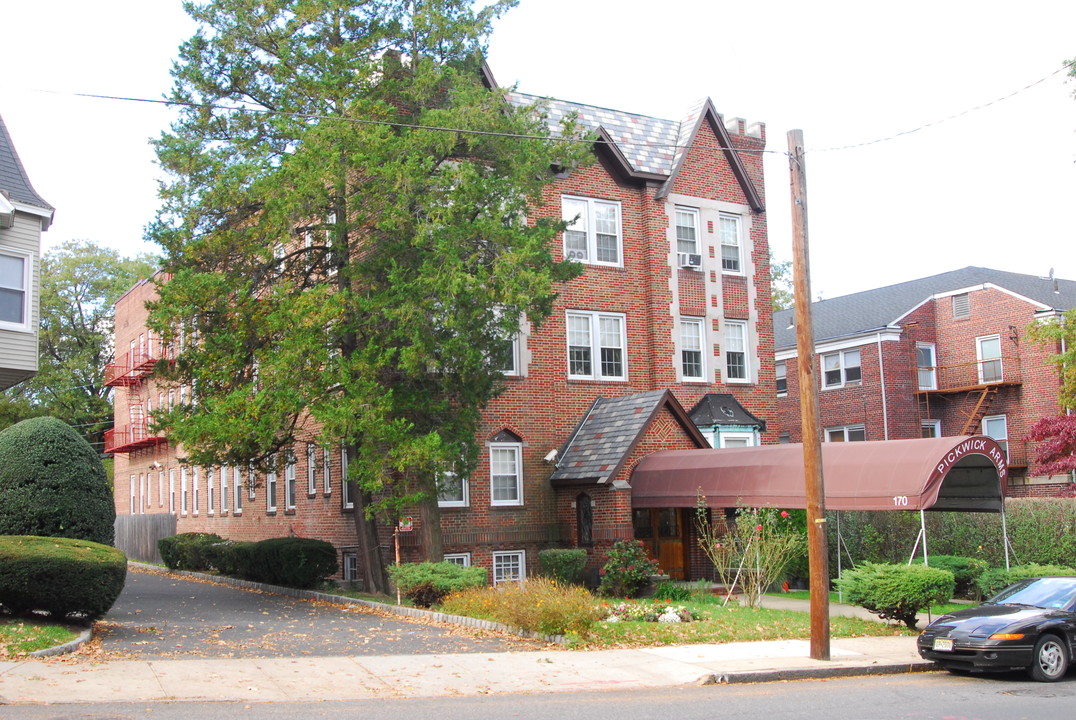 170 Irvington Ave in South Orange, NJ - Building Photo