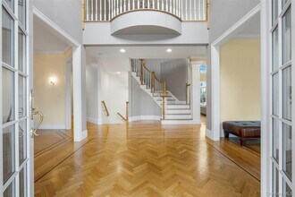 5 Country Ln in Mamaroneck, NY - Building Photo - Building Photo