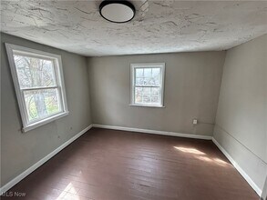 10304 Shale Ave, Unit UP in Cleveland, OH - Building Photo - Building Photo