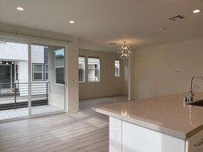 3032 Marquee Way in San Diego, CA - Building Photo - Building Photo