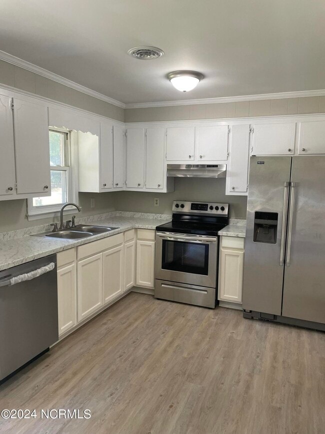 1634 Bunch Ln in Greenville, NC - Building Photo - Building Photo