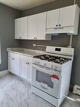 77 Garden St, Unit 3 in Poughkeepsie, NY - Building Photo - Building Photo