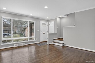 1043 N Old Woodward Ave in Birmingham, MI - Building Photo - Building Photo