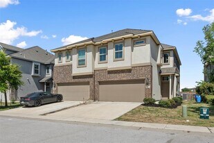 2202 Dillon Pond Ln in Pflugerville, TX - Building Photo