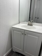 5175 E Waverly Dr in Palm Springs, CA - Building Photo - Building Photo