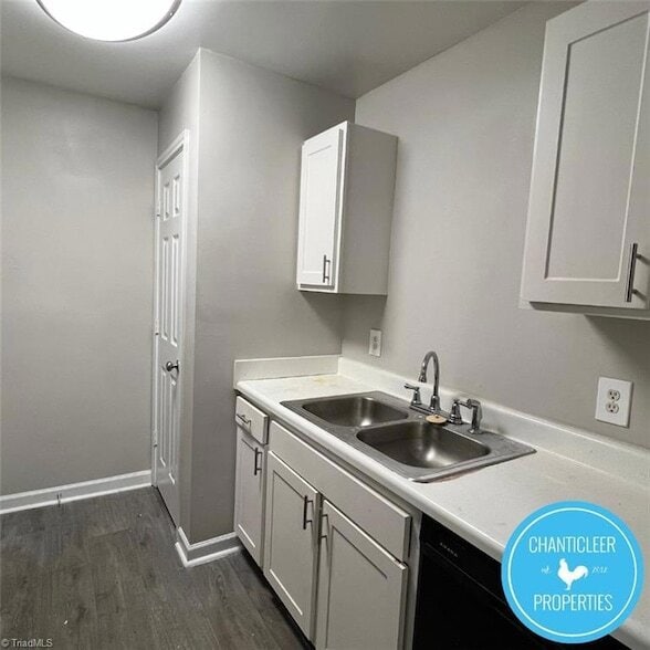 1041 W Barton St, Unit E in Greensboro, NC - Foto de edificio - Building Photo