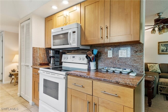 property at 5483 Peppertree Dr