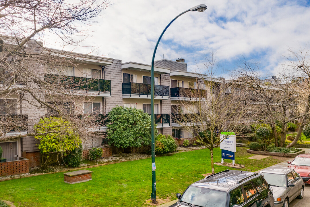 2040 York in Vancouver, BC - Building Photo