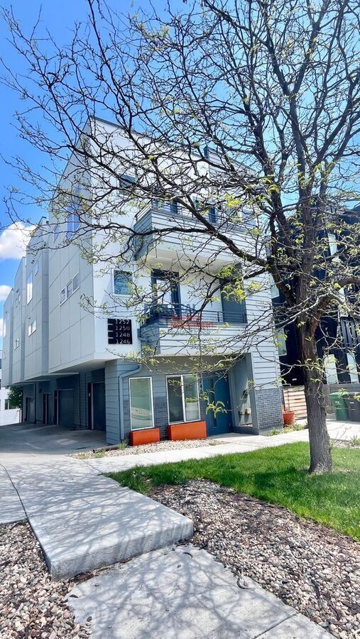 1246 Perry St in Denver, CO - Foto de edificio - Building Photo