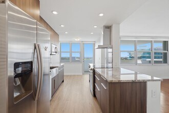 1390 S Ocean Blvd, Unit 14 C in Pompano Beach, FL - Foto de edificio - Building Photo