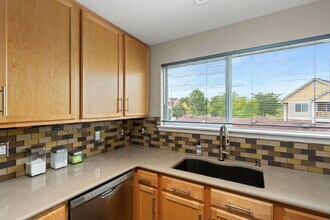 4635 Hahns Peak Dr in Loveland, CO - Building Photo - Building Photo