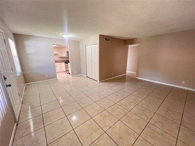 1200 SW 50th Ave in North Lauderdale, FL - Building Photo - Building Photo