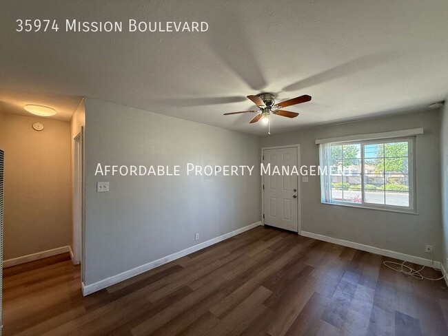 35974 Mission Blvd in Fremont, CA - Building Photo - Building Photo