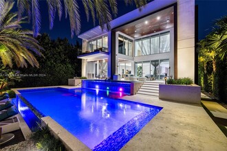 441 N Hibiscus Dr in Miami Beach, FL - Building Photo - Building Photo