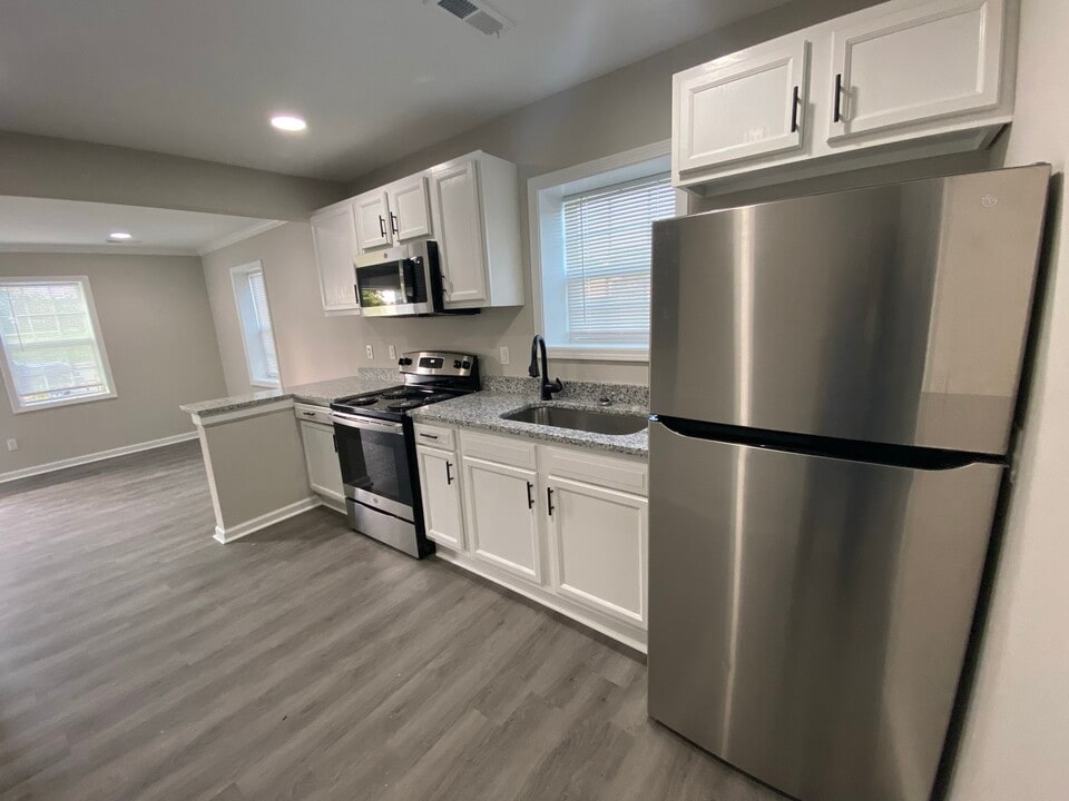 2444 Washington St, Unit 2444 in Columbia, SC - Foto de edificio