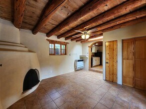 235 Irvine St in Santa Fe, NM - Building Photo - Building Photo
