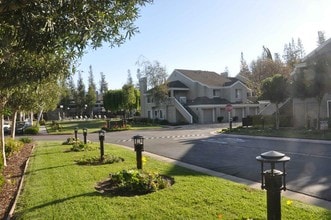 1701 Parkview Green Cir, Unit 1701 PARKVIEW GREEN CIRC in San Jose, CA - Foto de edificio - Building Photo