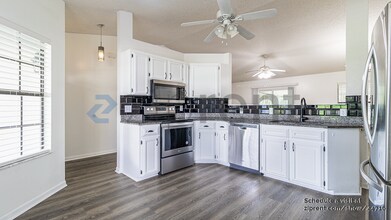 296 Rheine Rd NW in Palm Bay, FL - Building Photo - Building Photo