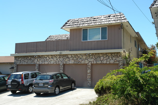 611 Lexington Ave in El Cerrito, CA - Foto de edificio - Building Photo