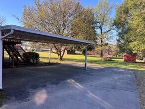 728 Robert Burns Dr in Nashville, TN - Building Photo - Building Photo