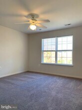 211 Merrill Ct in Stafford, VA - Foto de edificio - Building Photo