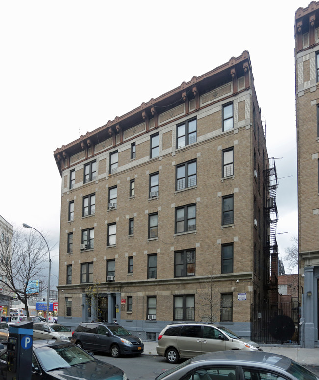 72 E 190th St in Bronx, NY - Building Photo - Building Photo