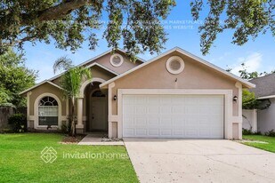 10912 Brucehaven Dr in Riverview, FL - Building Photo
