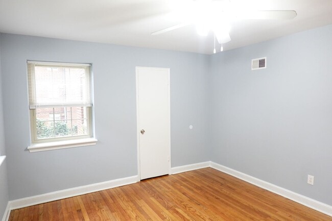 8804 Bradford Rd in Silver Spring, MD - Building Photo - Building Photo