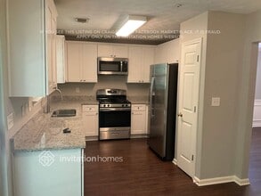 28 Whitlock Square SW in Marietta, GA - Foto de edificio - Building Photo