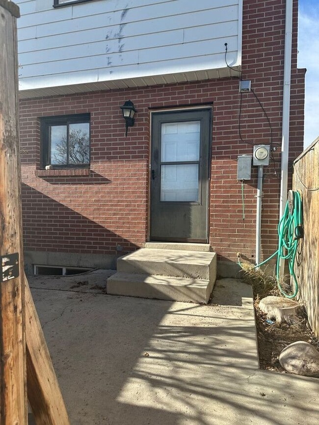 1750 Hitching Post Dr in Green River, WY - Building Photo - Building Photo