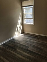 1520 E Meyers Ave in Hazel Park, MI - Building Photo - Building Photo