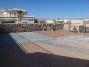 600 Stone Canyon Dr in Las Cruces, NM - Building Photo - Building Photo